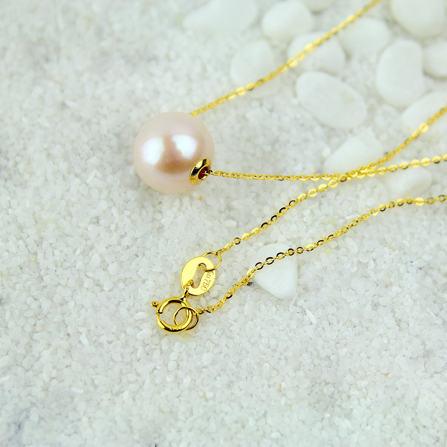 Natural Freshwater Pearl Necklace