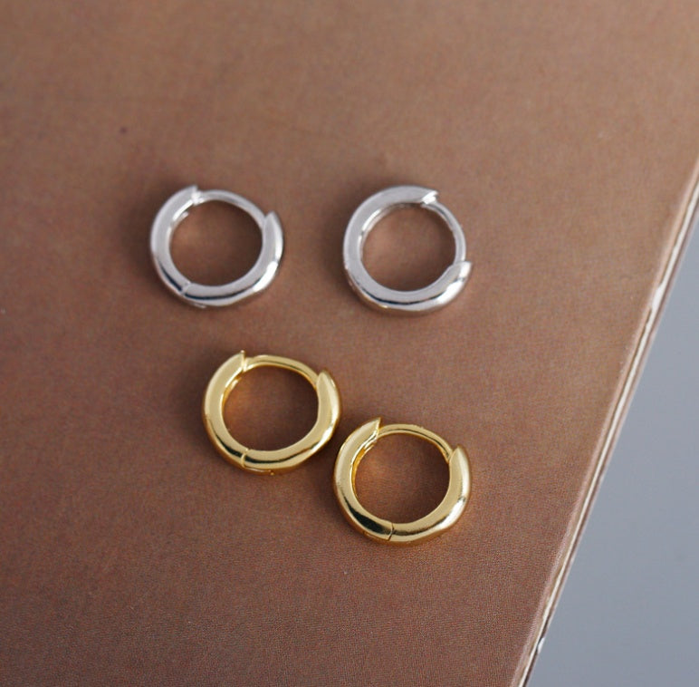 Classic Gold Hoops Earring