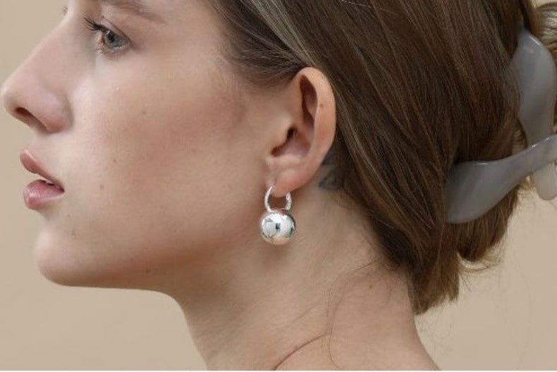 Luminous Sphere Stud Earring