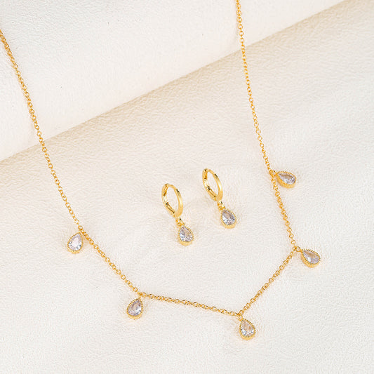 Golden Teardrop Diamond Necklace and Earring Set