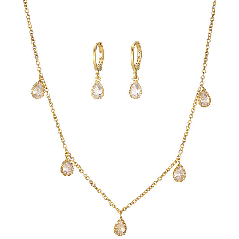 Golden Teardrop Diamond Necklace and Earring Set